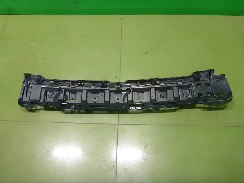 Кронштейн заднего бампера