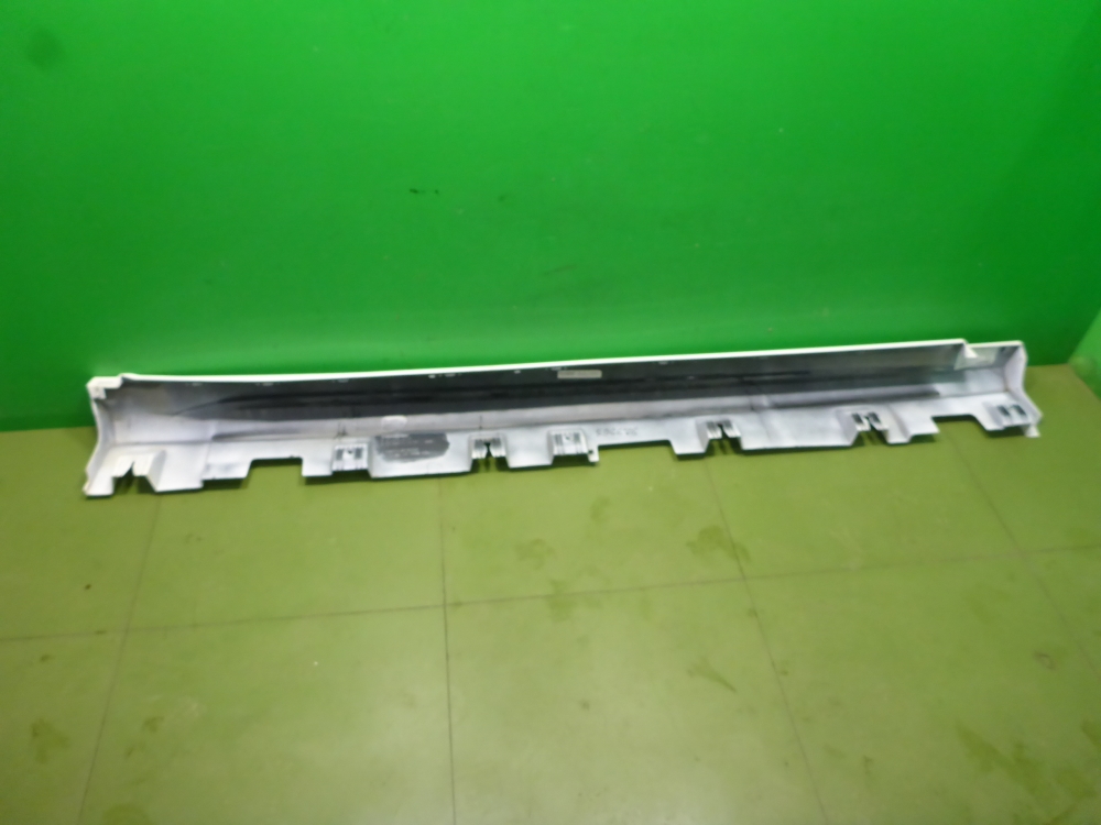 Накладка на порог (наружная)