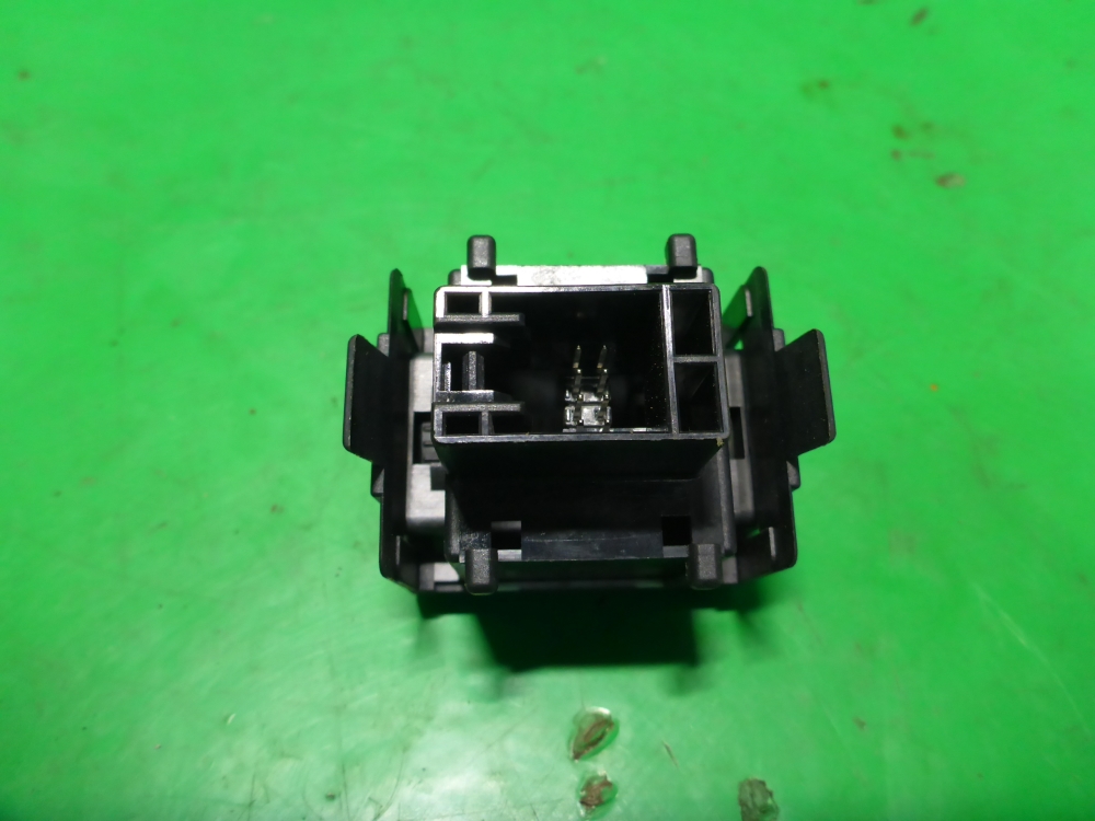 Переключатель регулировки зеркал