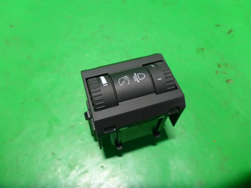 Переключатель регулировки зеркал