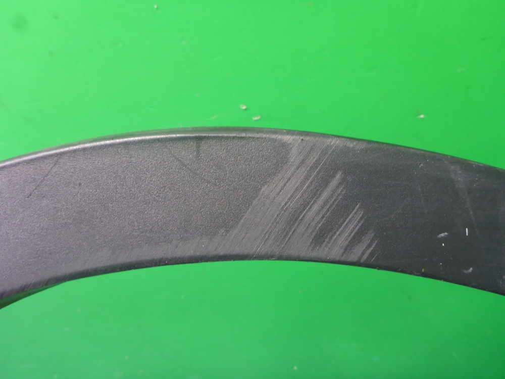 Накладка заднего крыла правого