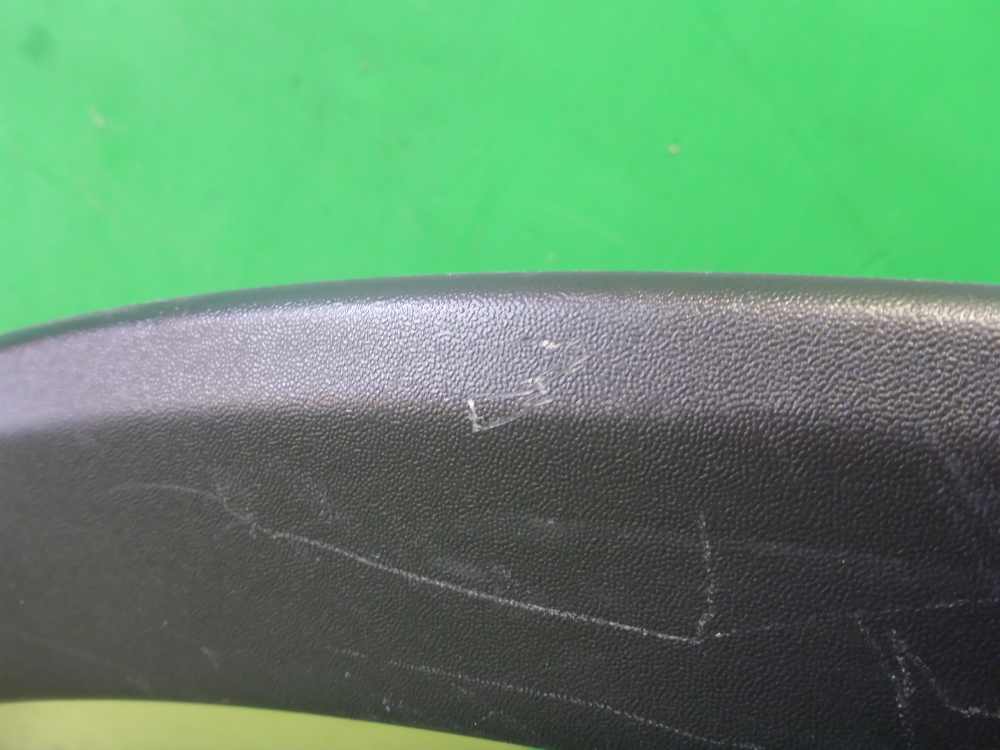 Накладка заднего крыла правого