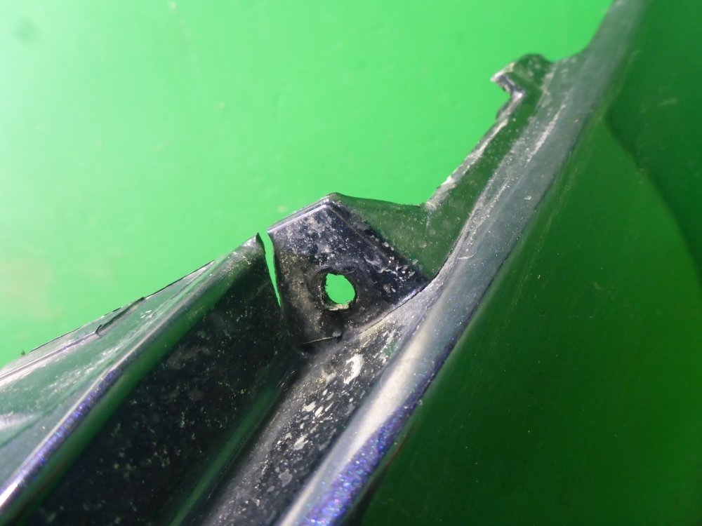 Бампер передний