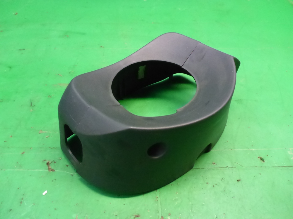 Кожух рулевой колонки