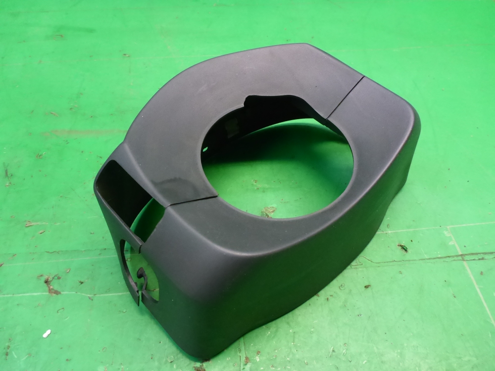 Кожух рулевой колонки