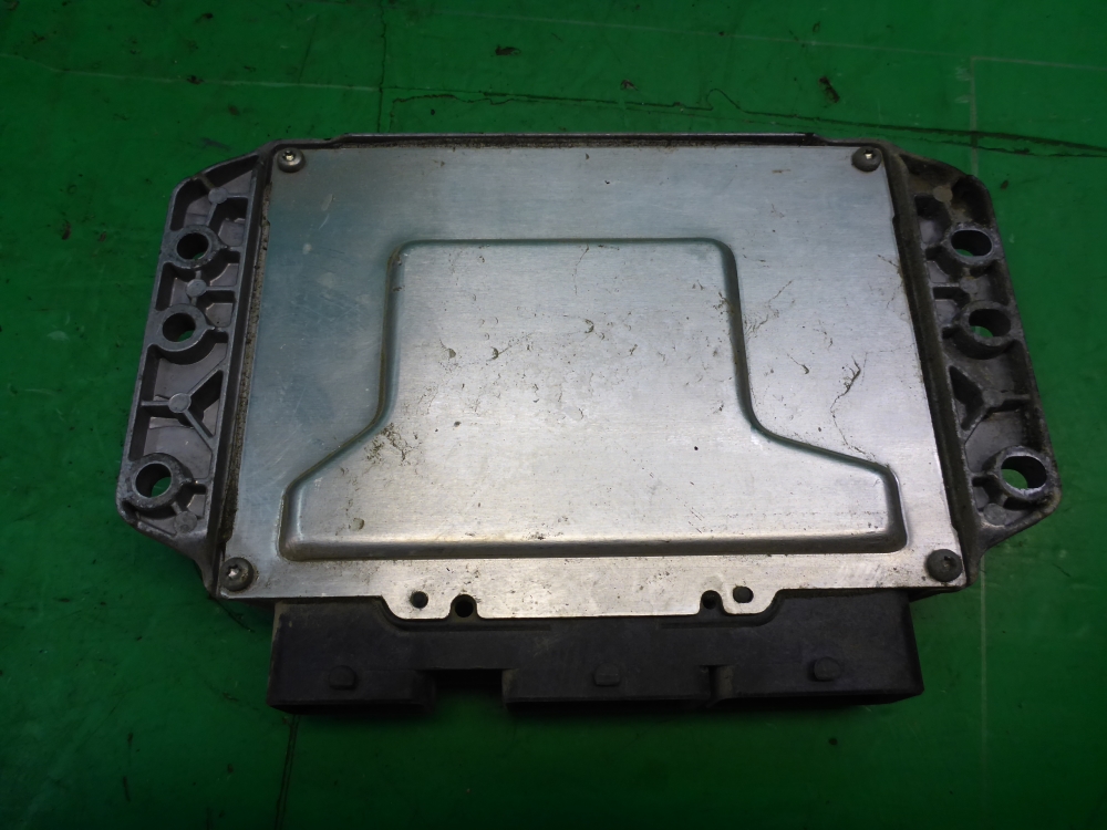 Блок управления двигателем