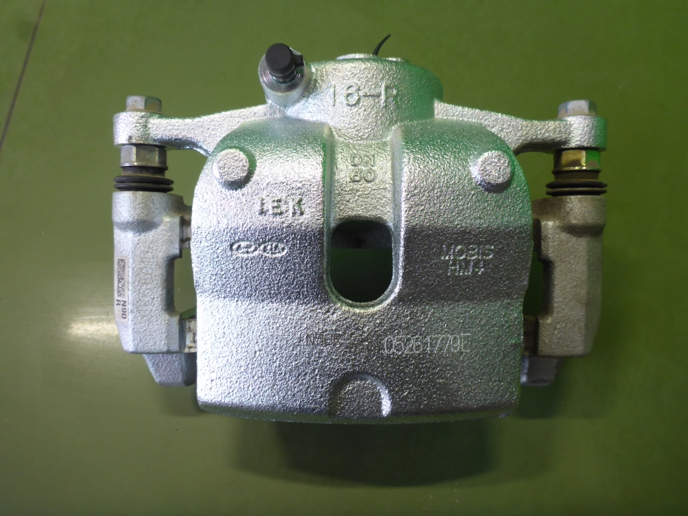 Суппорт передний правый