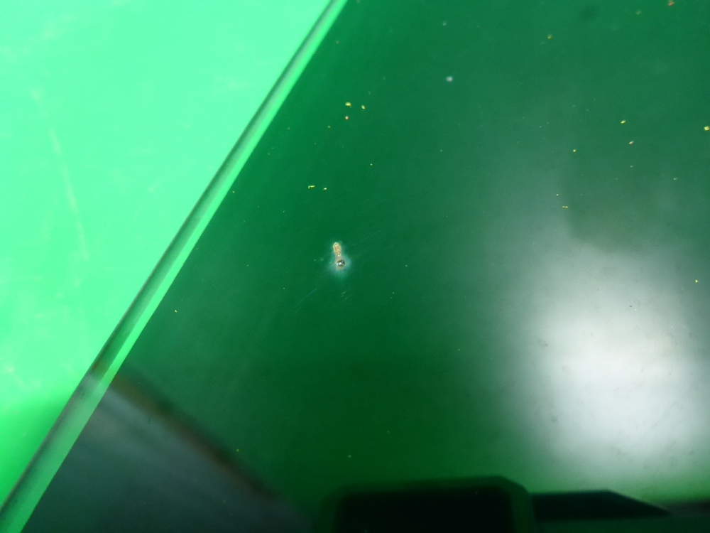 Стекло двери задней правой