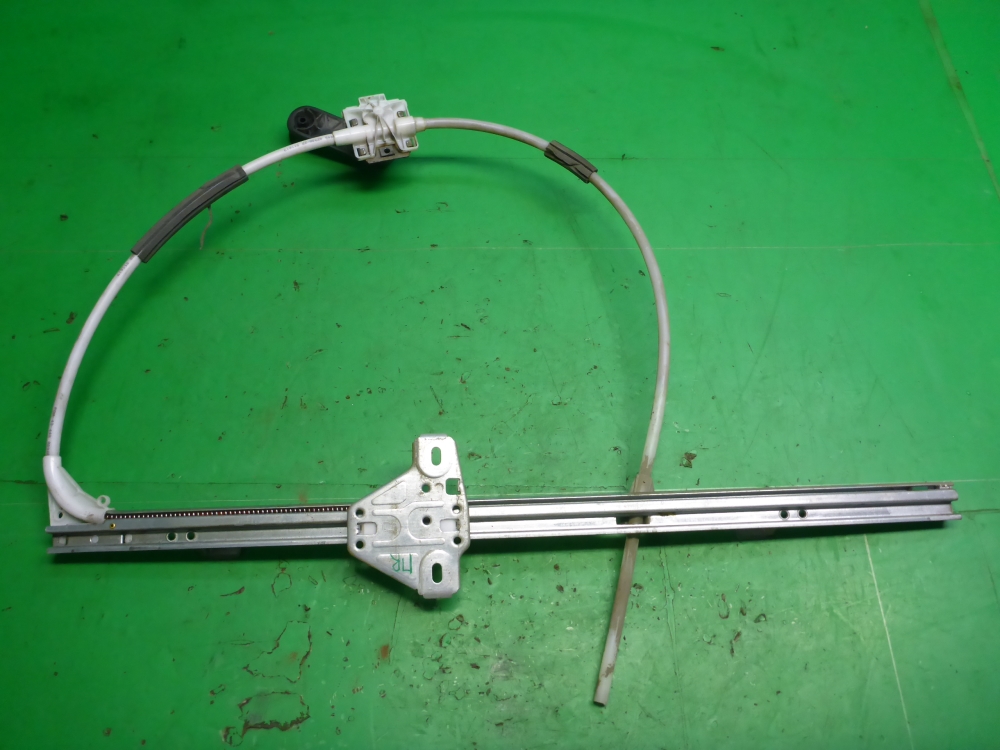 Стеклоподъемник механ. передний правый