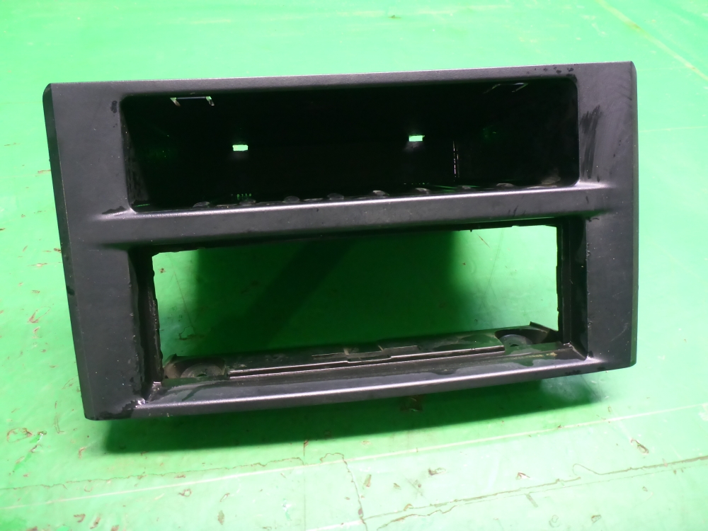 Ящик передней консоли