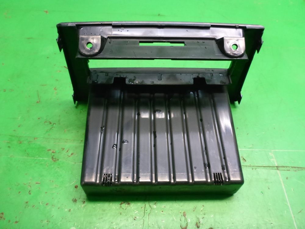 Ящик передней консоли