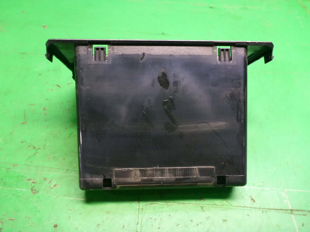 Ящик передней консоли