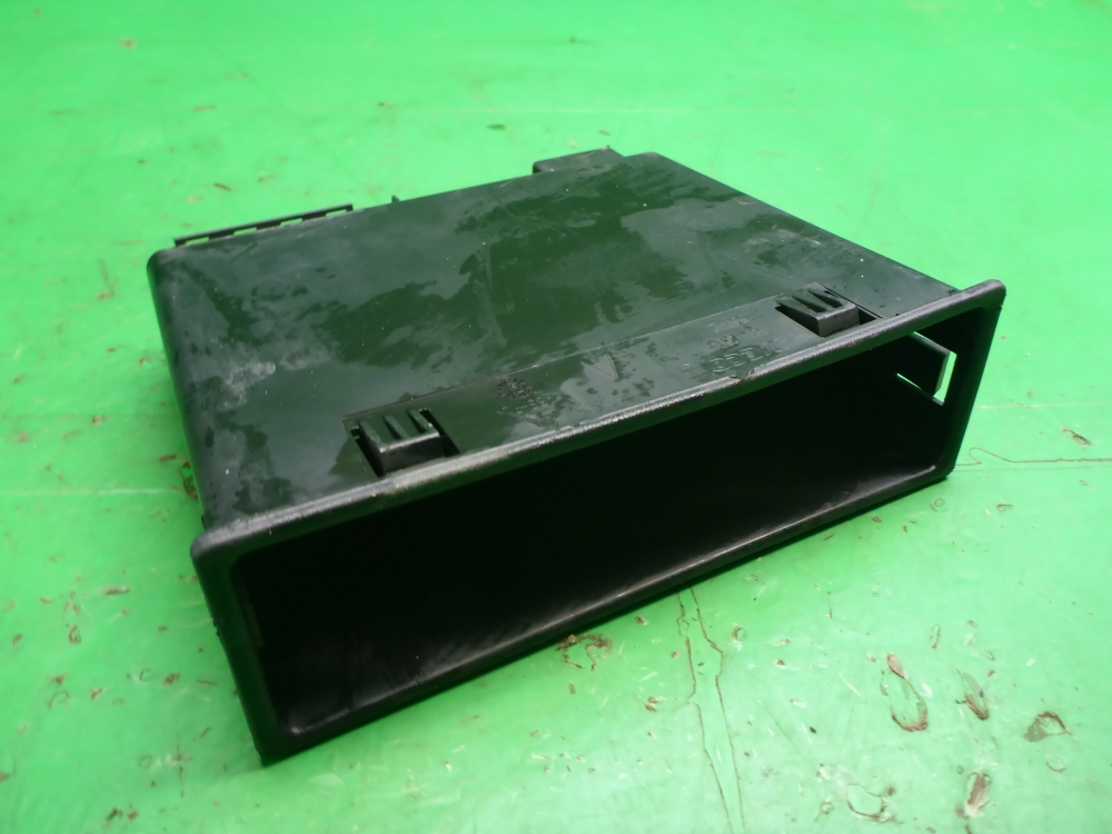 Ящик передней консоли