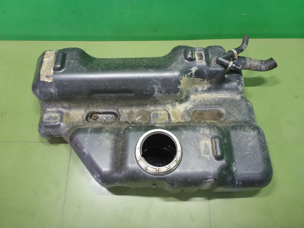 Бак топливный