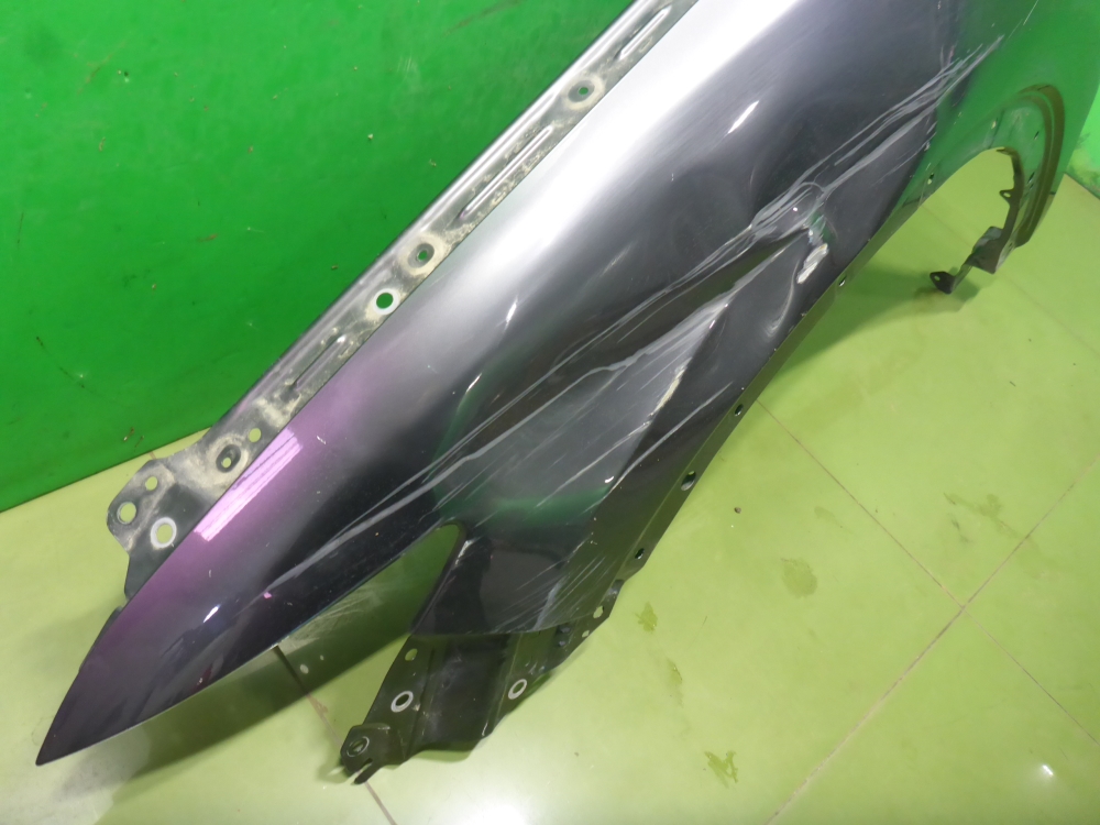 Крыло переднее левое