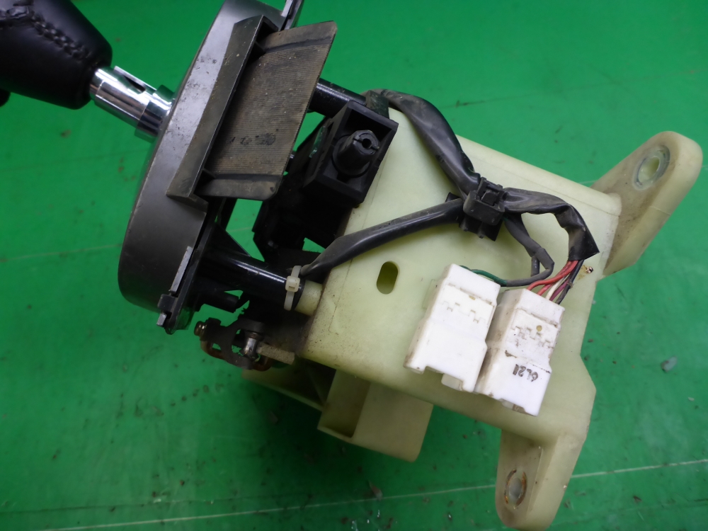 Кулиса МКПП / АКПП