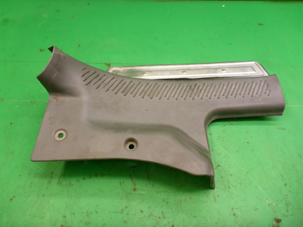 Накладка порога (внутренняя)