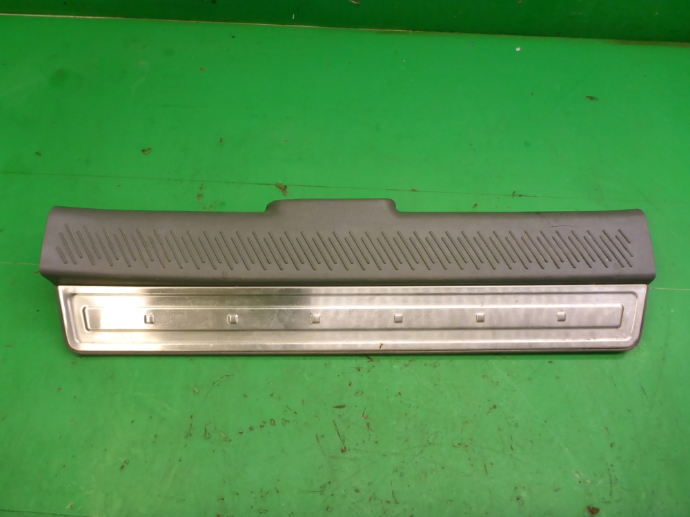 Накладка порога (внутренняя)