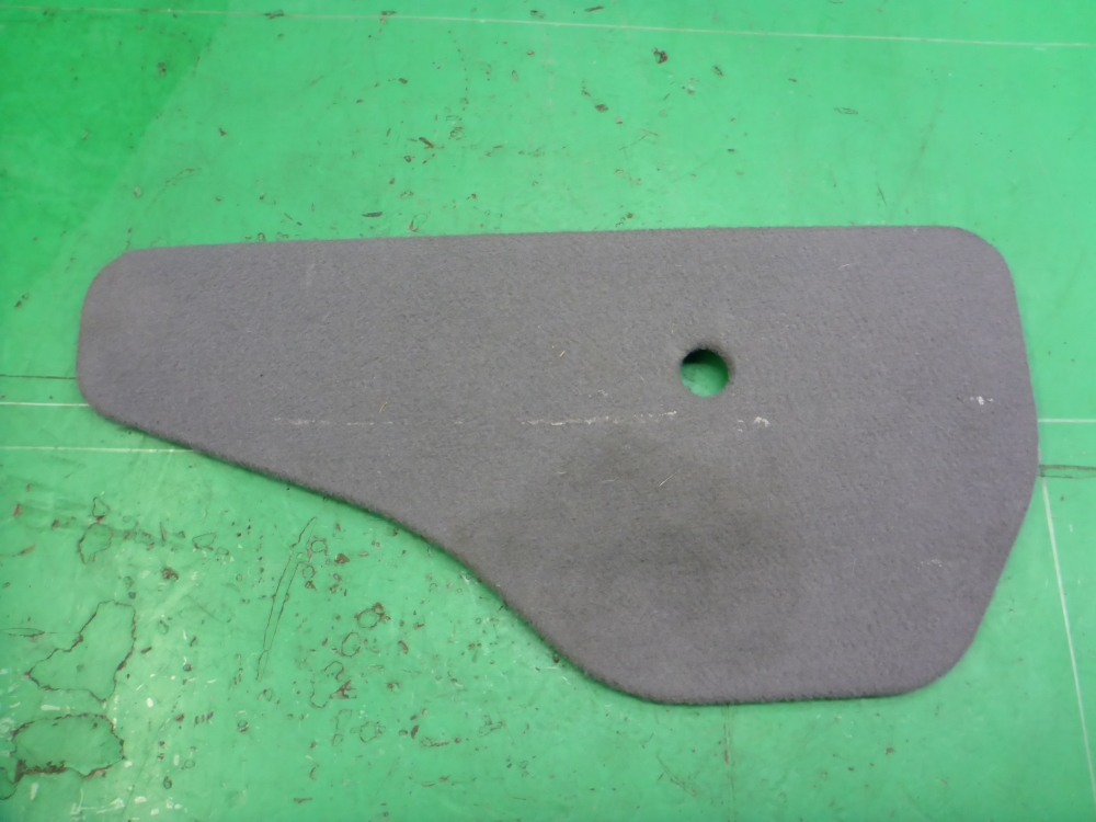 Пол багажника