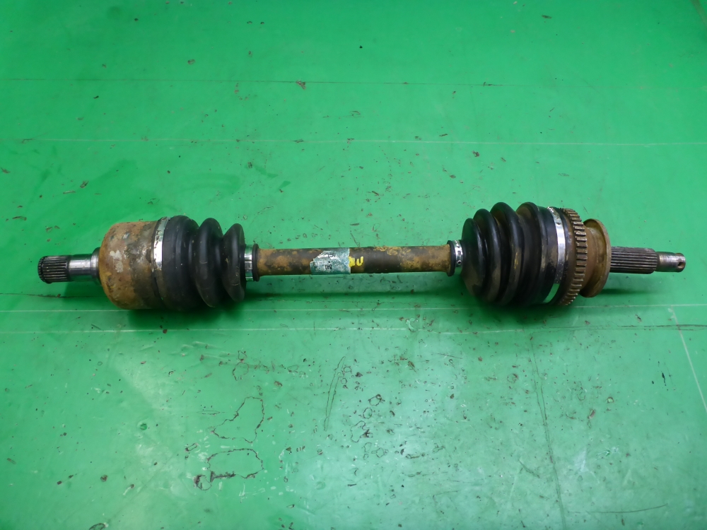 Полуось передняя левая