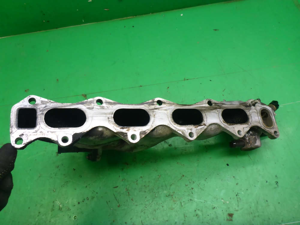 Коллектор впускной