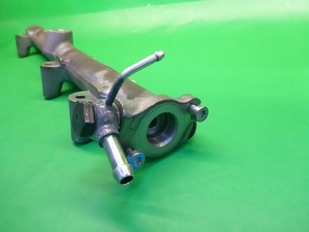 Рейка топливная (рампа)