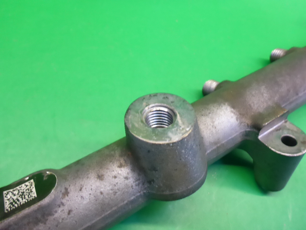 Рейка топливная (рампа)