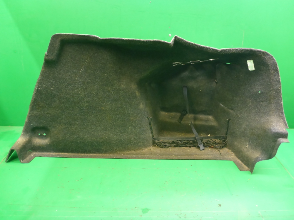 Обшивка багажника