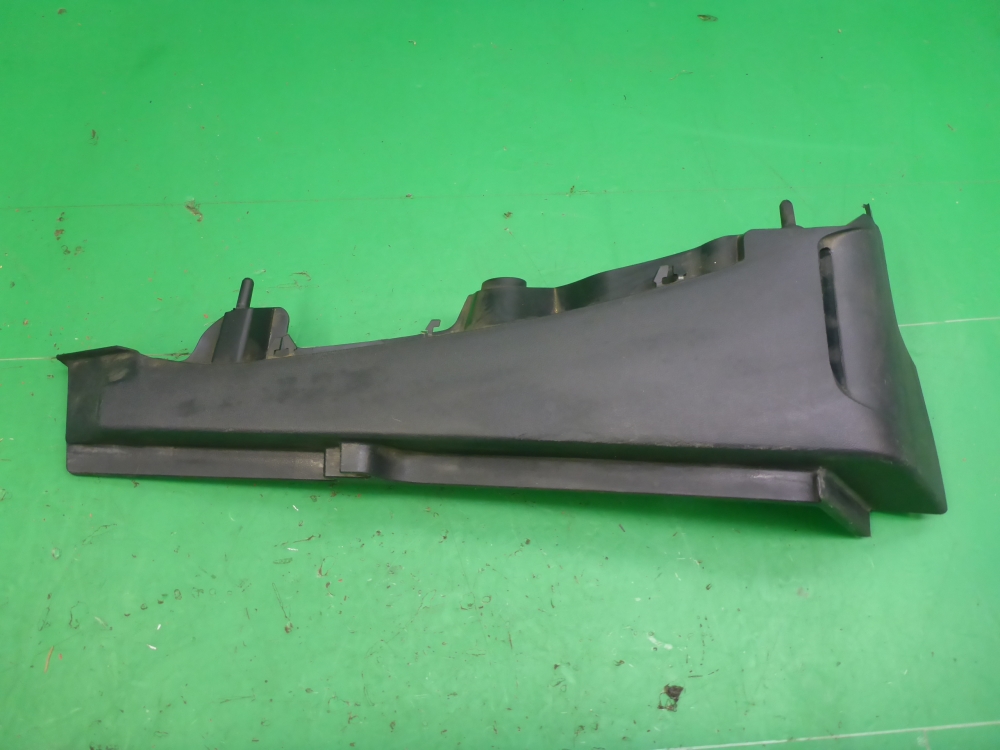 Держатель задней полки