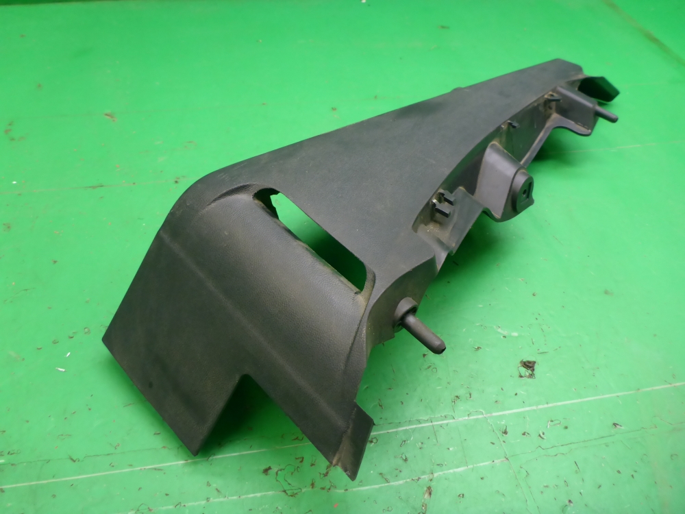 Держатель задней полки