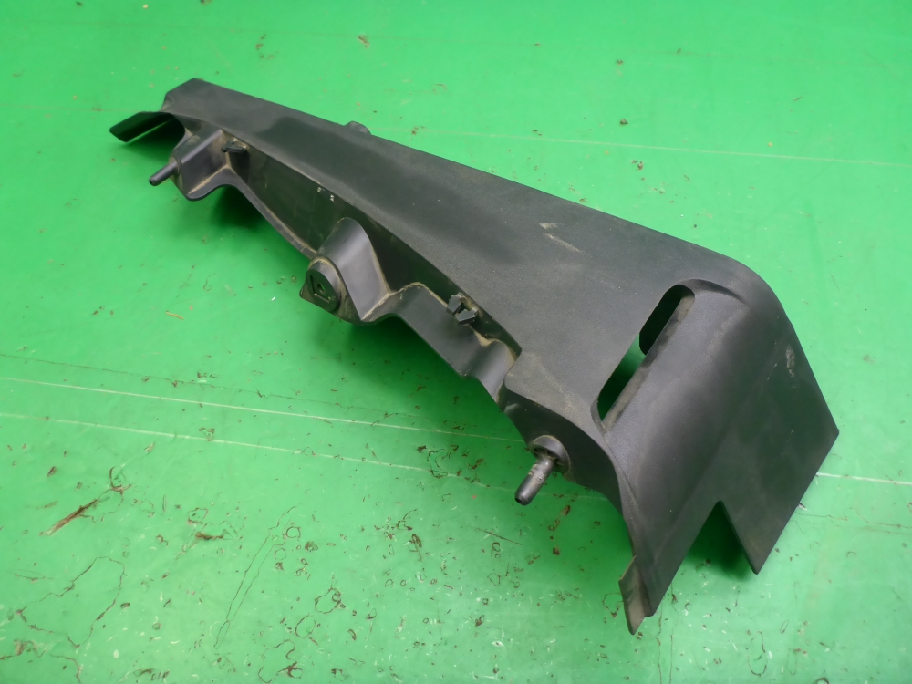 Держатель задней полки