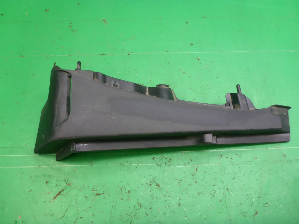 Держатель задней полки