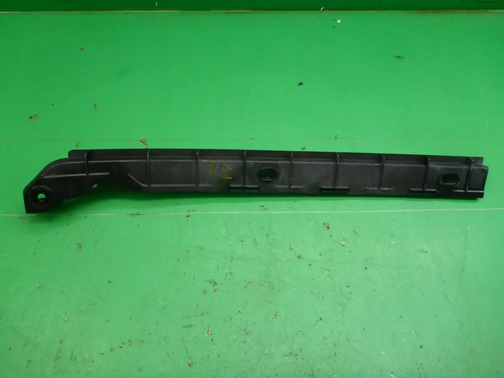 Кронштейн заднего бампера левый