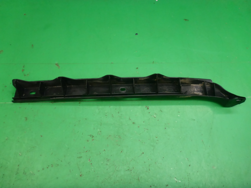 Кронштейн заднего бампера левый