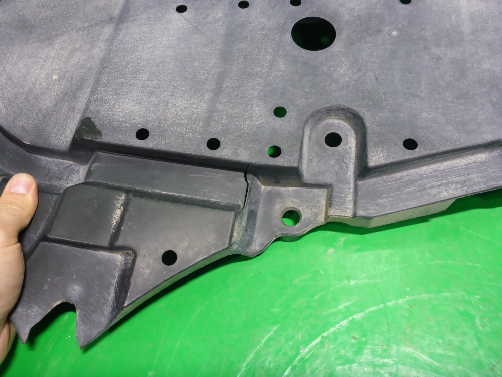 Защита антигравийная