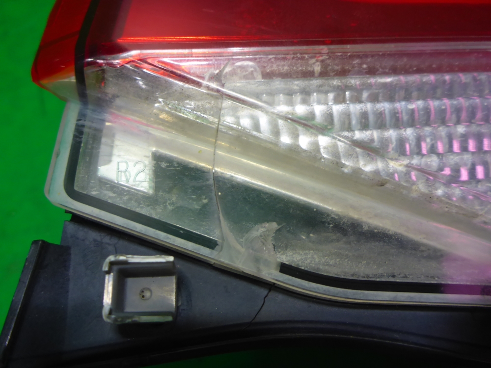 Фонарь задний внутренний правый