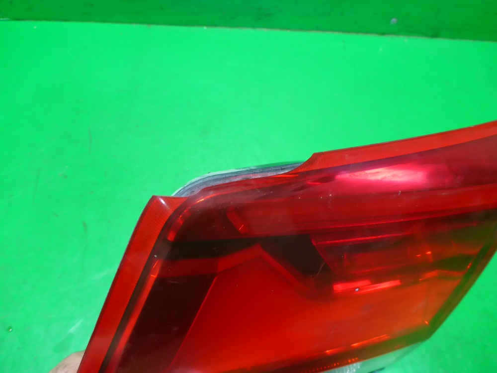 Фонарь задний внутренний правый