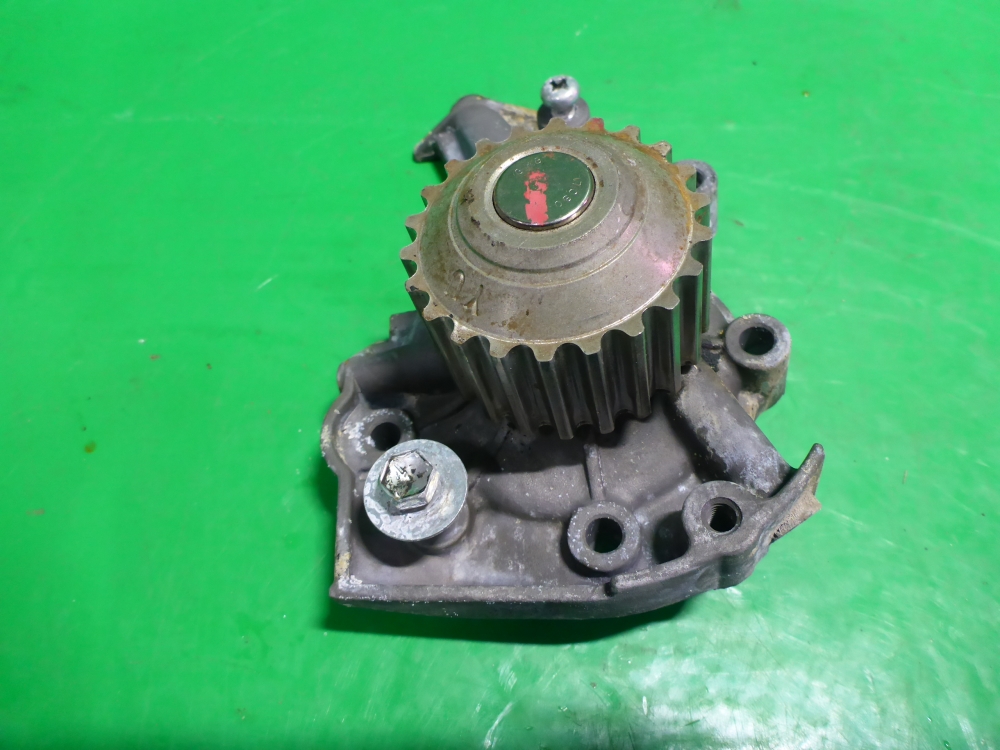 Насос водяной (помпа)