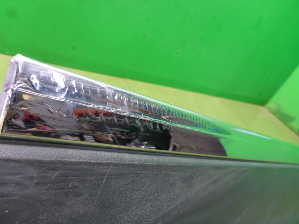 Накладка двери задней левой