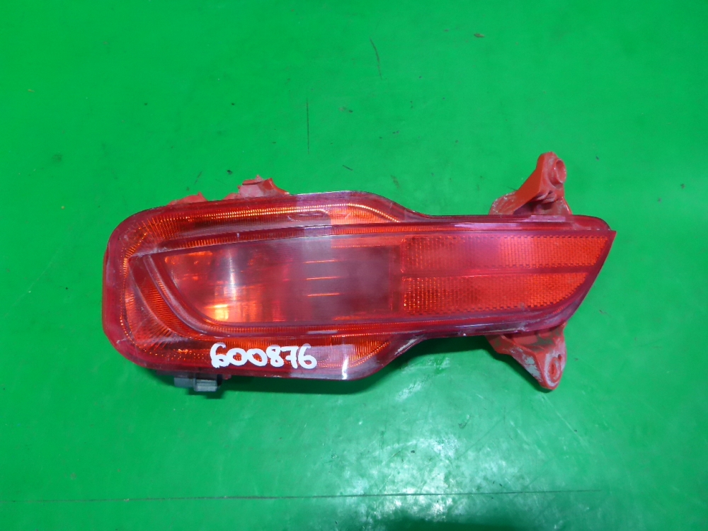 Фонарь задний в бампер левый