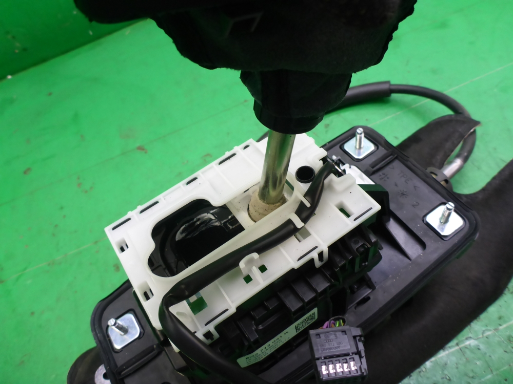 Кулиса МКПП / АКПП