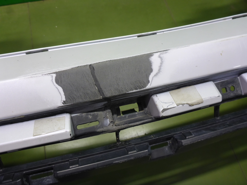 Бампер передний