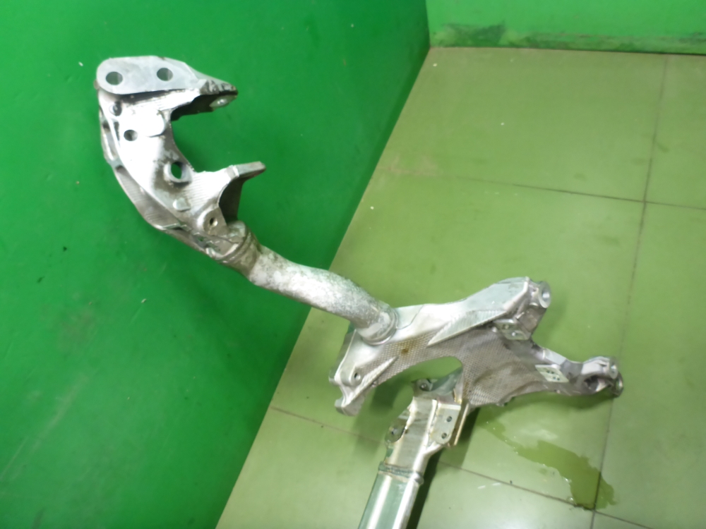 Балка подмоторная