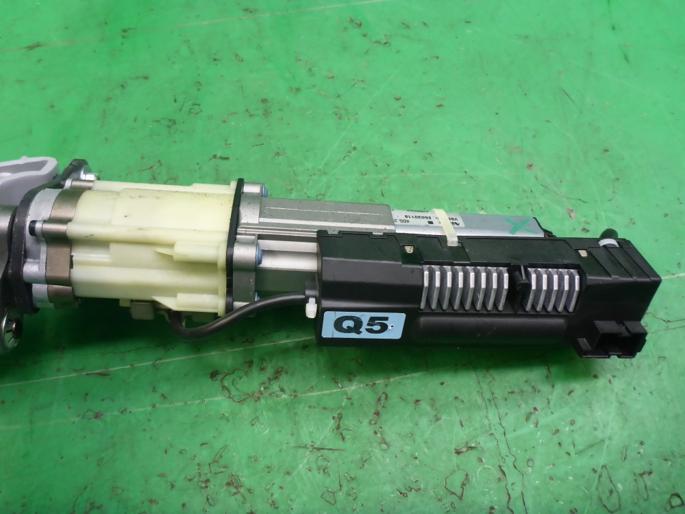 Механизм подъема двери багажника