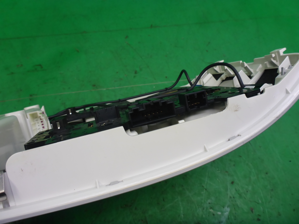 Плафон салонный