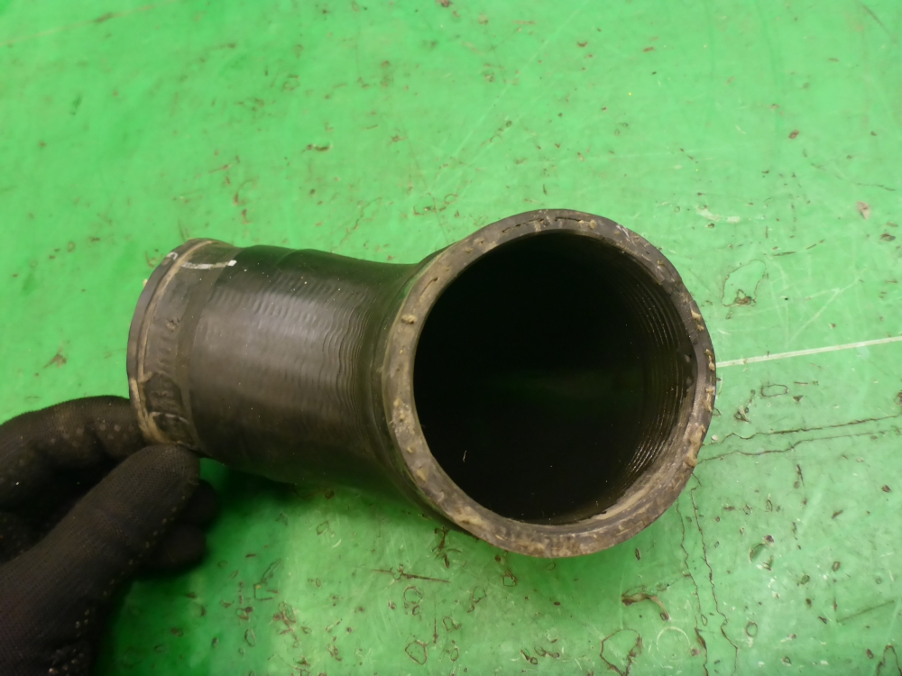 Патрубок интеркулера