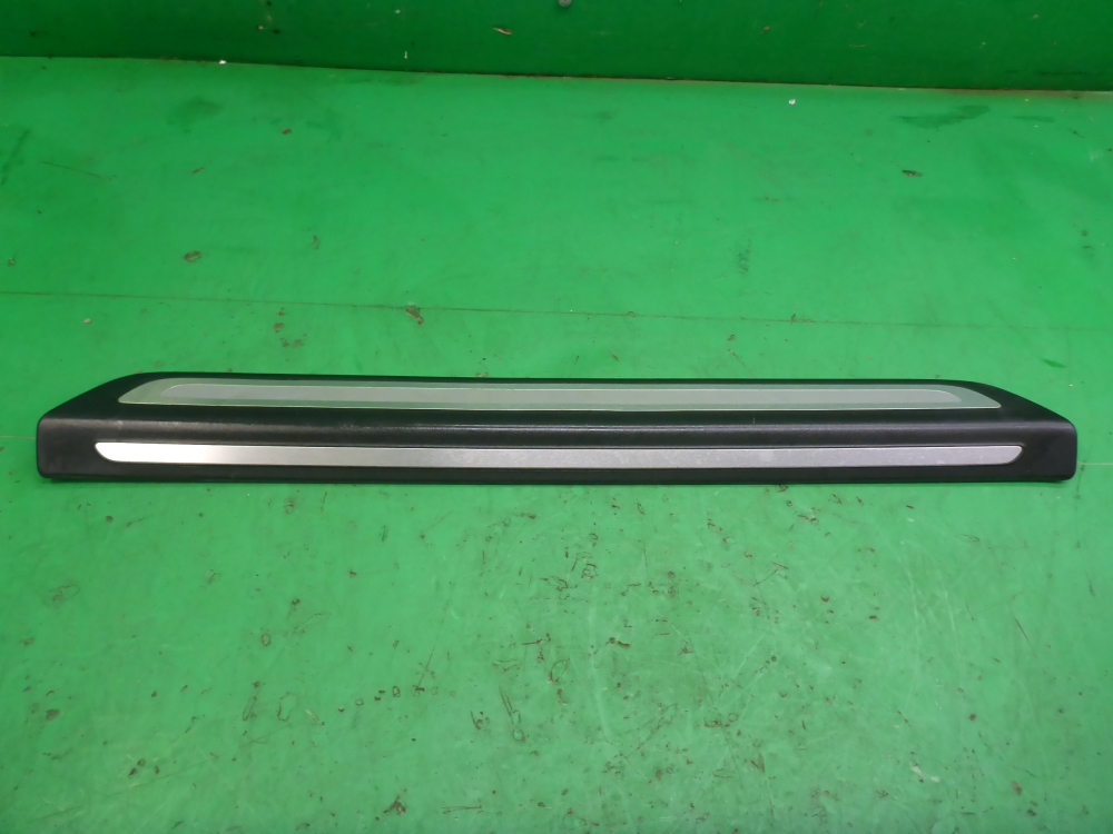 Накладка порога (внутренняя)