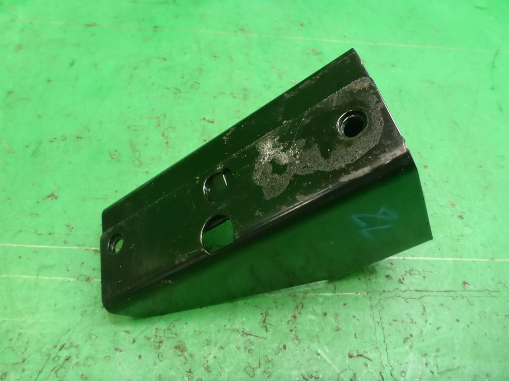 Кронштейн (сопут. товар)