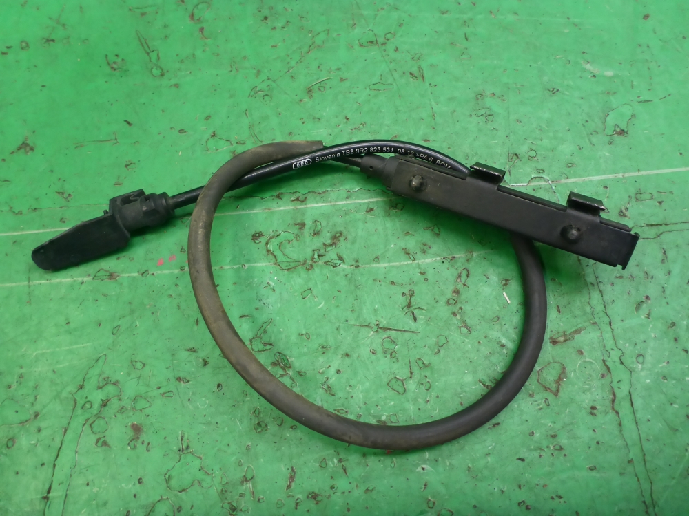 Трос открывания капота