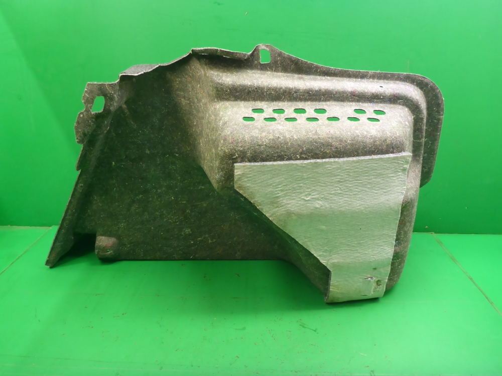 Обшивка багажника